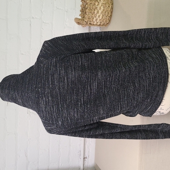 GAP FIT SWEATSHIRT SZ SMALL Dark Grey - Picture 4 of 7